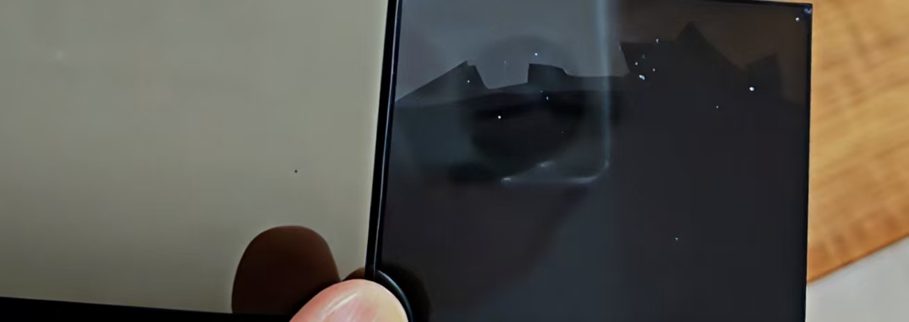 Différences de transmission entre le verre LCD TN et IPS